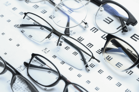 Теперь в «Мединвест» можно подобрать и купить очки на любой возраст и под любые задачи! 
